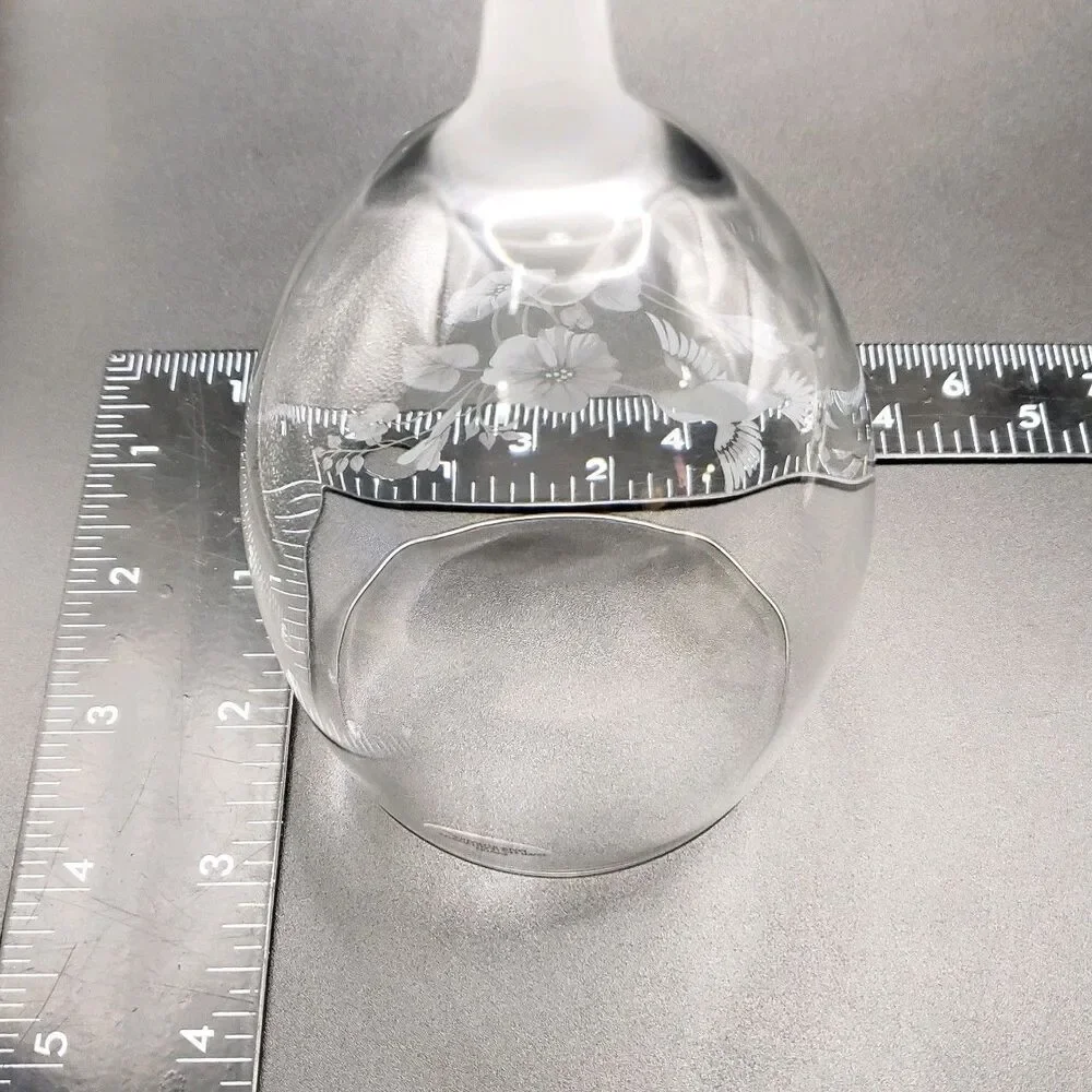 Avon Gift Collection  Crystal Hummingbird Stemware Goblet - Set of Two F25957-1!